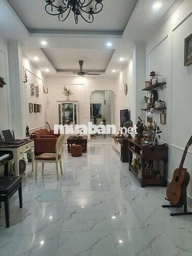 CHỈ BÁN TRONG THÁNG 10 nhà phố Lệnh Cư-Đống Đa 126m2 MT-4m 17.65 tỷ