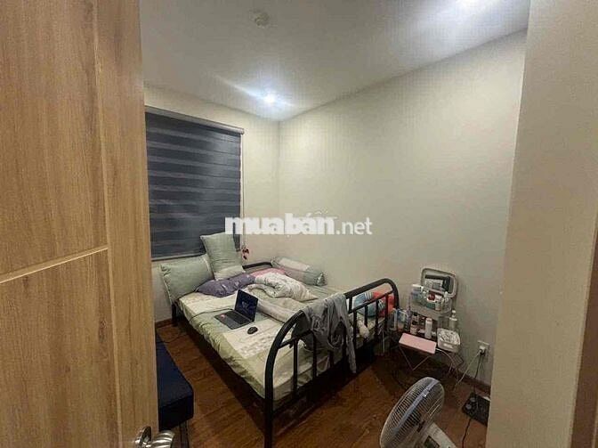 Bán Căn đủ nội thất. Cam kết cho thuê ngay. LH Xem nhà.