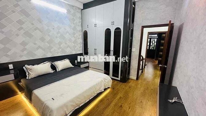 NHÀ ĐẸP VỊ TRÍ VÀNG- LÂM THỊ HỐ - ĐƯỜNG THÔNG XE HƠI 3 TẦNG ĐẸP