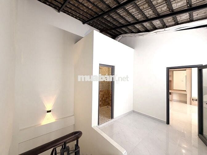 CHDV 4 tầng, DT(8.3x6.1m), Nguyễn Xí, Bình Thạnh, hẻm 3.8m,nhỉnh 8 tỷ.