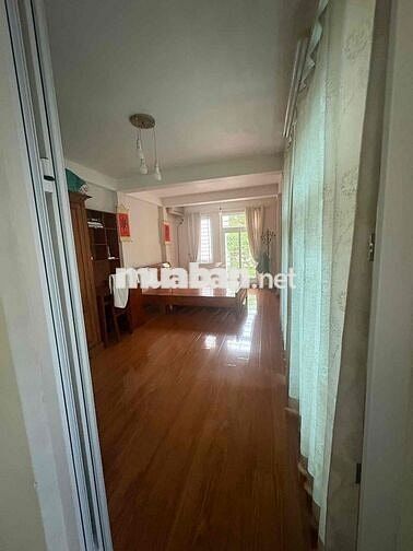 BÁN NHÀ HOÀNG HOA THÁM – 30.3M² – OTO ĐỖ CỬA  – MT 8.8M – 13 TỶ