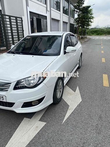 Hyundai Avante 2014 1.6 AT - 180000 km