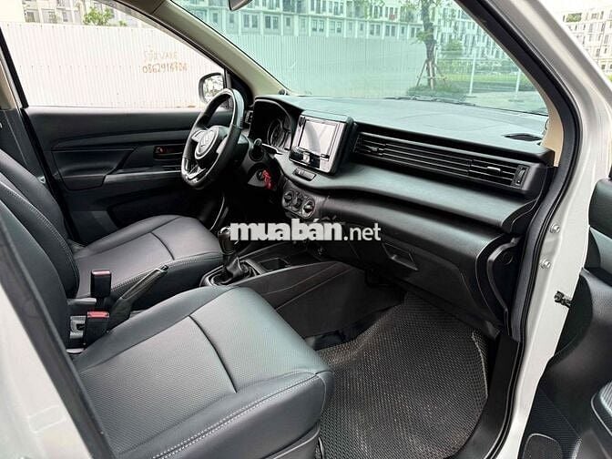 Suzuki Ertiga 2022 số sàn