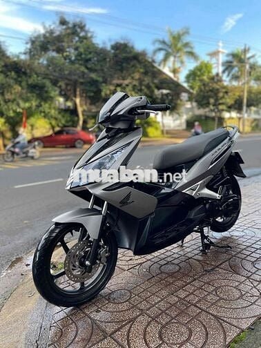 🌟Bán AirBlade.2010Fi.up Thái bạc đen xe phố🌟