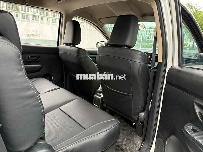 Suzuki Ertiga 2022 số sàn