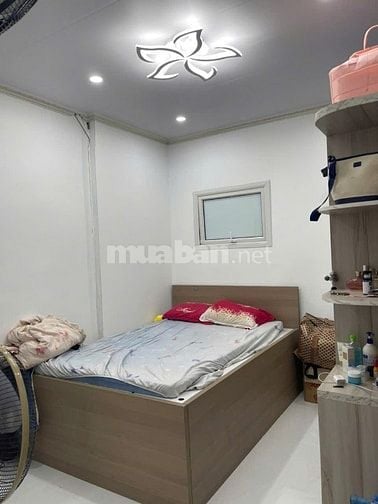Bán nhà tầng 5 Phạm Ngọc Thạch, 5 phòng, 3 vệ sinh 