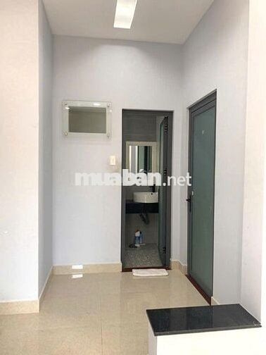 Cho Thuê Căn Villa  Sân Vườn - Hẻm 1/ 6m Ngay Chợ Cầu Sấu - Giá 10tr