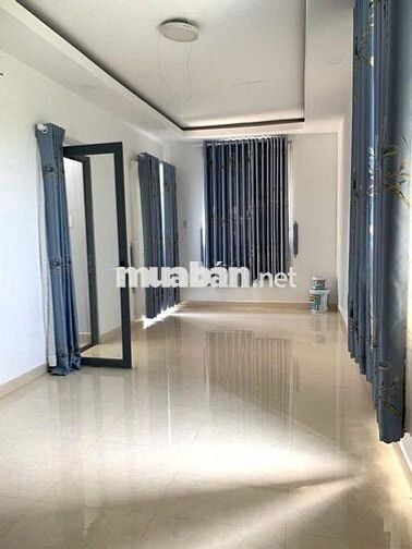 Cho Thuê Căn Villa  Sân Vườn - Hẻm 1/ 6m Ngay Chợ Cầu Sấu - Giá 10tr