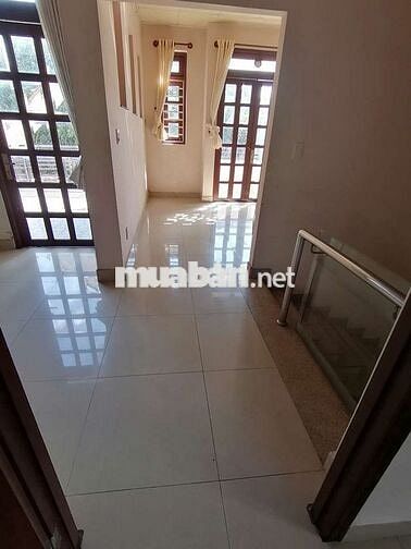 Cho thuê nhà gần Trường học Dĩ An