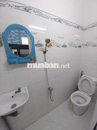 Nhà ở trêt+lầu. Dtsd 55m2, 01 p khách, 02 phòng ngủ, 02 wc, HXH