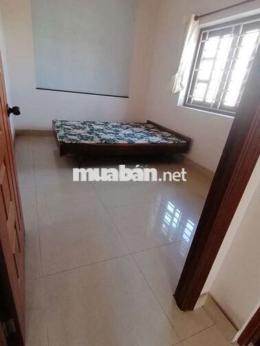 Cho thuê nhà gần Trường học Dĩ An