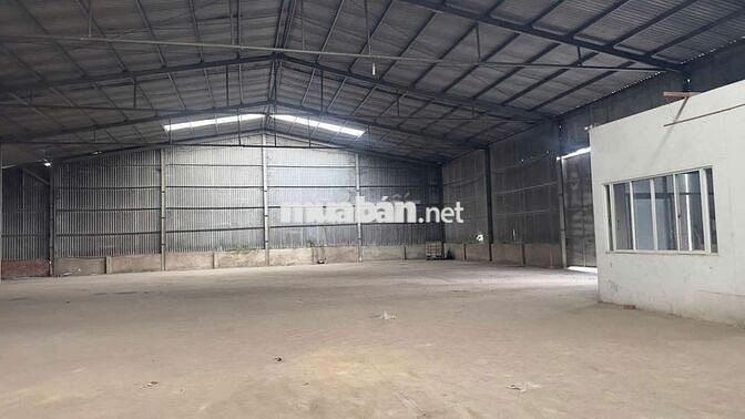 Cho thuê xưởng Dĩ An 1000m/50tr đường cont sẵn văn phòng 3fa sản xuất