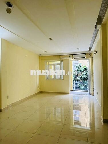 MT Đường khu Cityland 5 x 18 nhà 4 tầng trống suốt KD đa ngành  35Tr