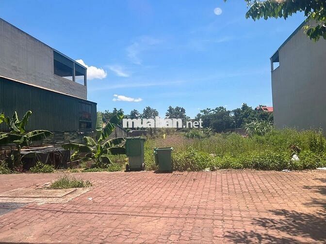 Bán lô đất trong TĐC Vai Réo, 100m2, đối diện CNC2, giá 39tr/m2 Bán lô đất trong TĐC Vai Réo, 100m2, đối diện CNC2, giá 39tr/m2