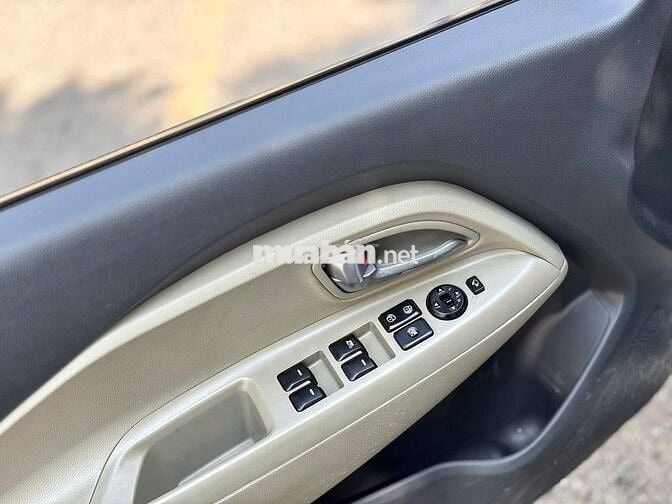 Kia Rio 2016 1.4 AT Sedan nhập Hàn, Lái cực mê