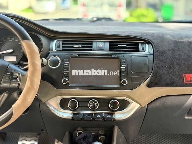 Kia Rio 2016 1.4 AT Sedan nhập Hàn, Lái cực mê