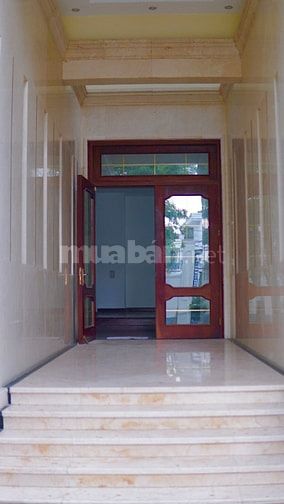 Cho Thuê Biệt Thự Mặt Tiền : Trần Văn Sắc, Phường Thảo Điền, Quận 2