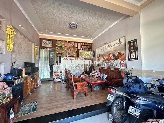 CẦN BÁN NHÀ CHÍNH CHỦ - TP. LONG XUYÊN