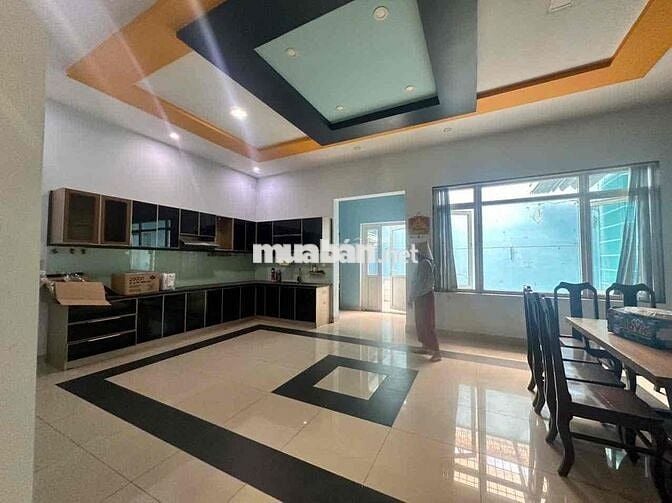 CHO THUÊ Biệt thự 240m2 gần bến xe Biên Hòa