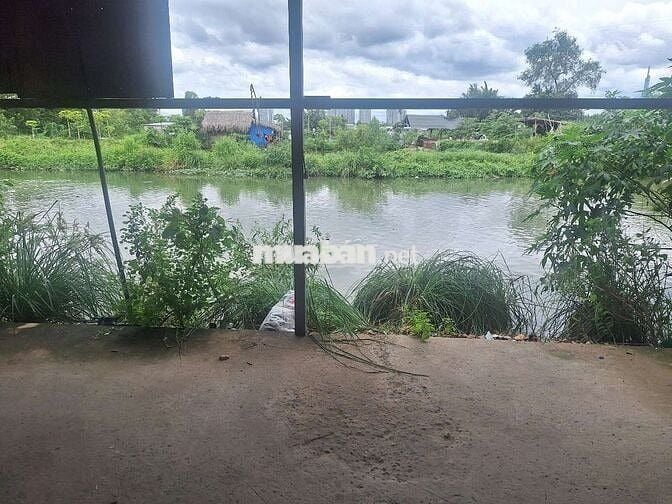 Riêng biệt như nhà nguyên căn dtsd:24m² trệt lối đi riêng wiew hồ TM