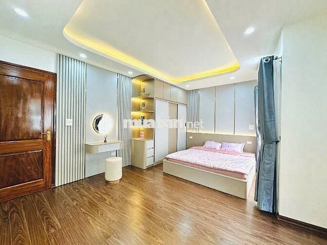 Nhà mặt phố khu vực Đại La 70m2, 6 tầng tm, giá nhỉnh 25 tỷ (có TL)