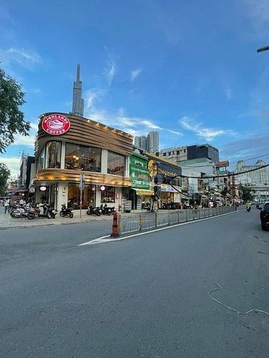 Góc 2 MT 606 Điện Biên Phủ; 120m2 (12x15); 2 Tầng; HĐT 180Tr - 31 Tỷ