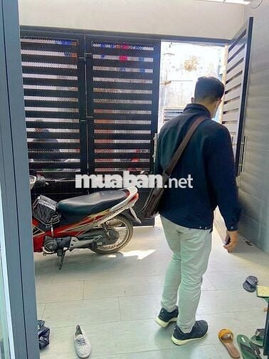 Nhà đẹp 4PN, 5wc vào ở liền Giá 20Tr phù hợp GĐ cty đây ạ