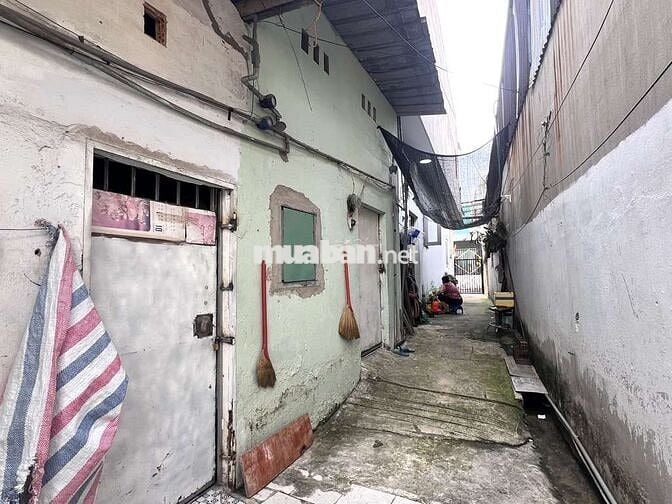 Nhà Mt Tân Chánh Hiệp 35 . Cách Tô Ký 100m .