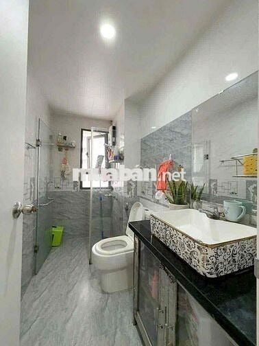 Cho thuê CH Topaz Twins Biên Hoà! 1pn, 1wc, view hồ bơi, tầng cao!