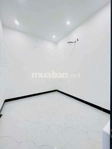 Bán nhà hẻm cạn sau căn mặt tiền Trần Hưng Đạo, phường Quy Nhơn
