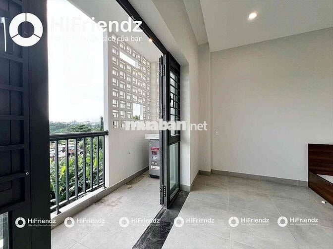 MỚI XÂY 100% STUDIO BAN CÔNG ĐỐI DIỆN TRƯỜNG VĂN LANG CS3 SIÊU ĐẸP