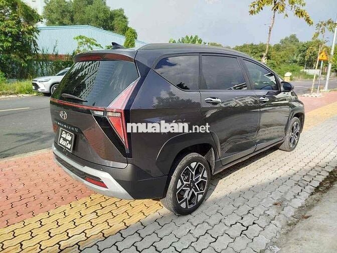 Hyundai Stargazer 2025 X 1.5 AT - 5000 km
