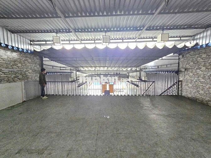 CHO THUÊ MẶT BẰNG 9x20M VỊ TRÍ SẦM UẤT GẦN CHỢ TÂN MỸ Q7