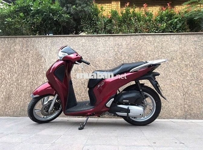 Xe máy Honda SH 125 đời 2018 màu đỏ