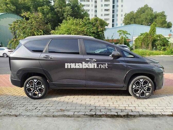 Hyundai Stargazer 2025 X 1.5 AT - 5000 km