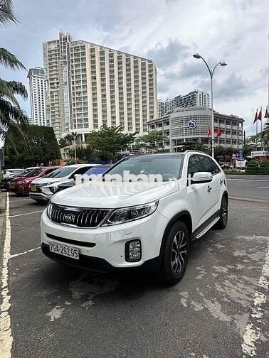 Kia Sorento 2.4 Premium ĐK 3/2020 Odo 12.000 km