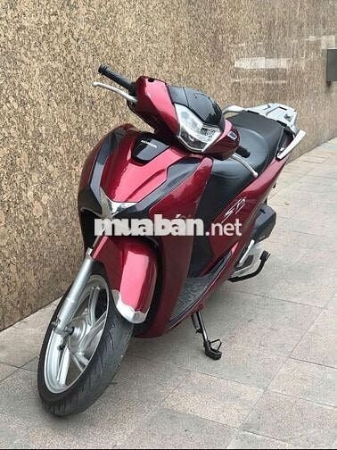 Xe máy Honda SH 125 đời 2018 màu đỏ