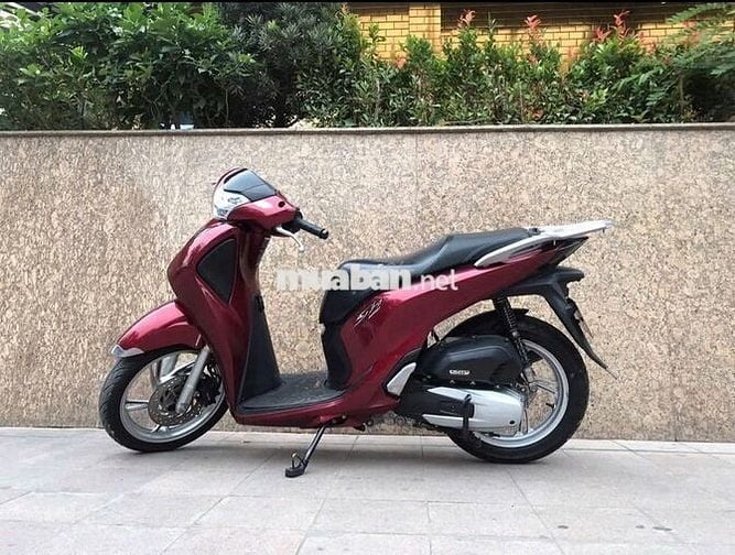Xe máy Honda SH 125 đời 2018 màu đỏ
