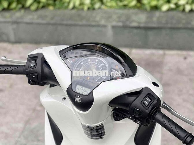 SH125 ABS 2018 siêu lướt - Trả trước 40tr nhận xe✅