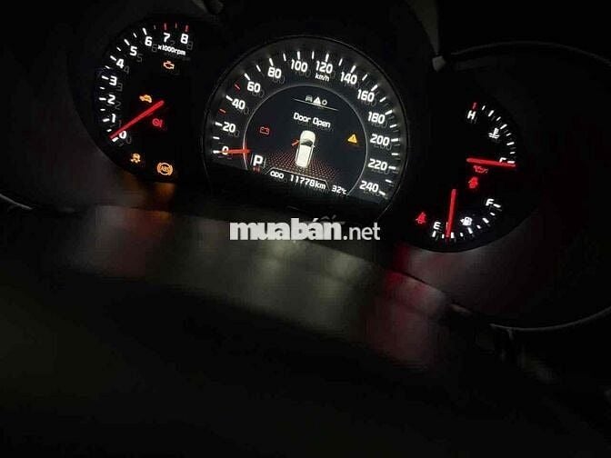 Kia Sorento 2.4 Premium ĐK 3/2020 Odo 12.000 km