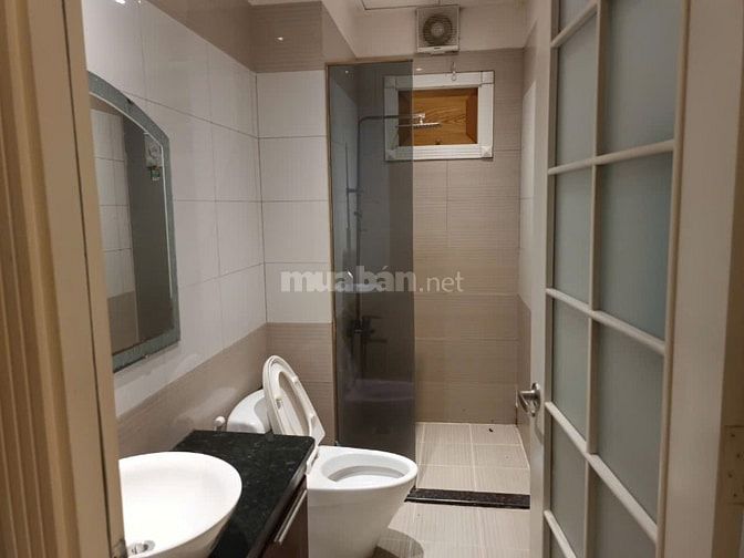 Chính chủ cho thuê tòa nhà 5 Tầng hơn 400m2, mặt tiền cực Vip Đồng Đen