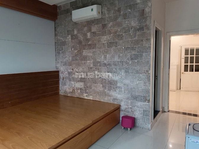 Chính chủ cho thuê tòa nhà 5 Tầng hơn 400m2, mặt tiền cực Vip Đồng Đen