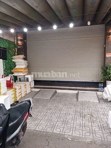 Chính chủ cho thuê tòa nhà 5 Tầng hơn 400m2, mặt tiền cực Vip Đồng Đen