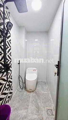 Nhà Vị trí đẹp -Hẻm thông 3 mặt tiền