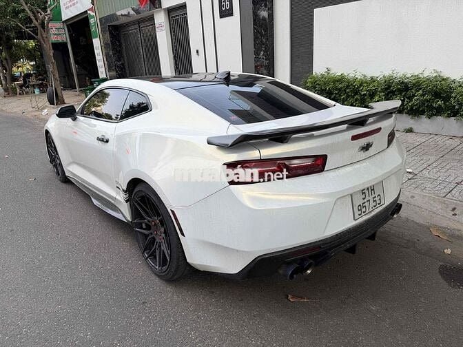 Chevrolet Camaro 2017 Xe thể thao cơ bắp Mỹ