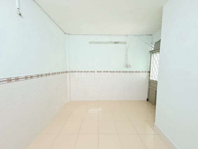 HIẾM_ 1TY990_ 2 TẦNG _SHR_GẦN DH CÔNG NGHIỆP 4