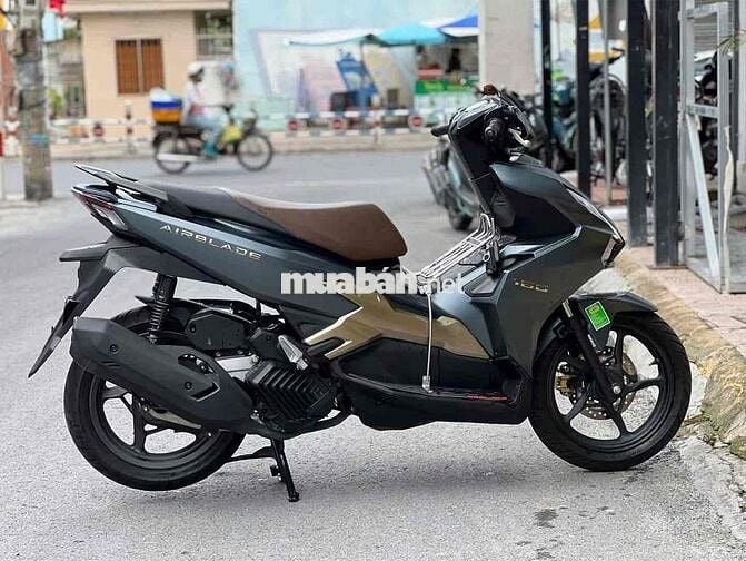 Bán Ab 160 lướt đẹp keng -odo 5k cực đẹp 9 chủ ký