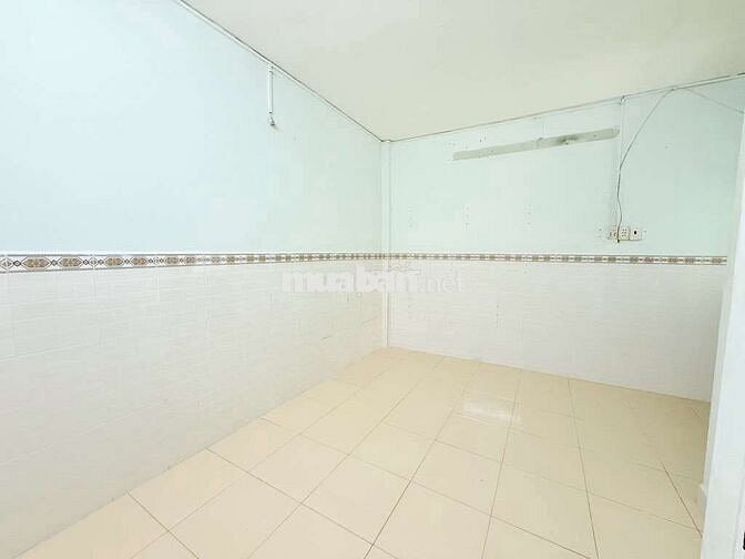 HIẾM_ 1TY990_ 2 TẦNG _SHR_GẦN DH CÔNG NGHIỆP 4