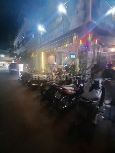 Chính chủ cần sang quán 2 mặt tiền Coffee & Trà Sữa gần trường học,nga