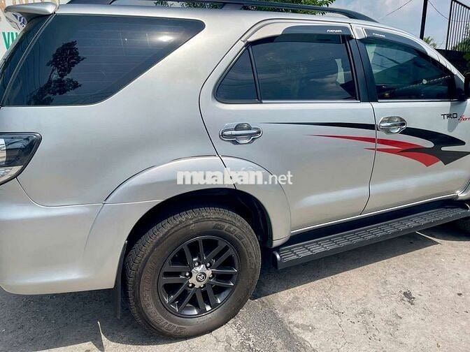 Toyota Fortuner 2015 2.7V 4x4 AT - 90000 km